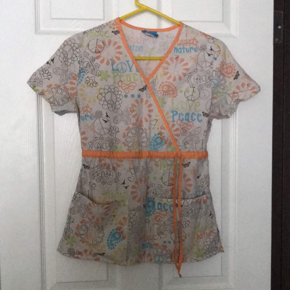 Scrub HQ Top